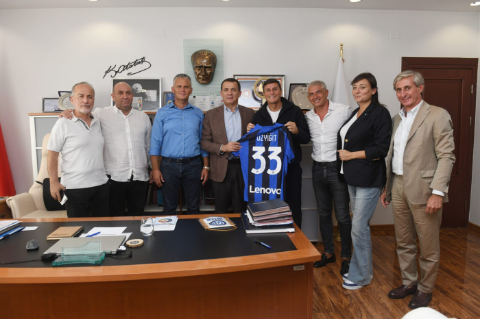 Efsane futbolcu Javier Zanetti,Başkan Abdullah Özyiğit’i ziyaret etti