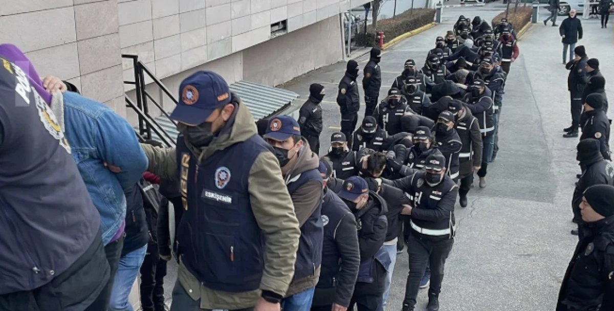 35 ilde yasa dışı bahis operasyonu: 108 g&ouml;zaltı