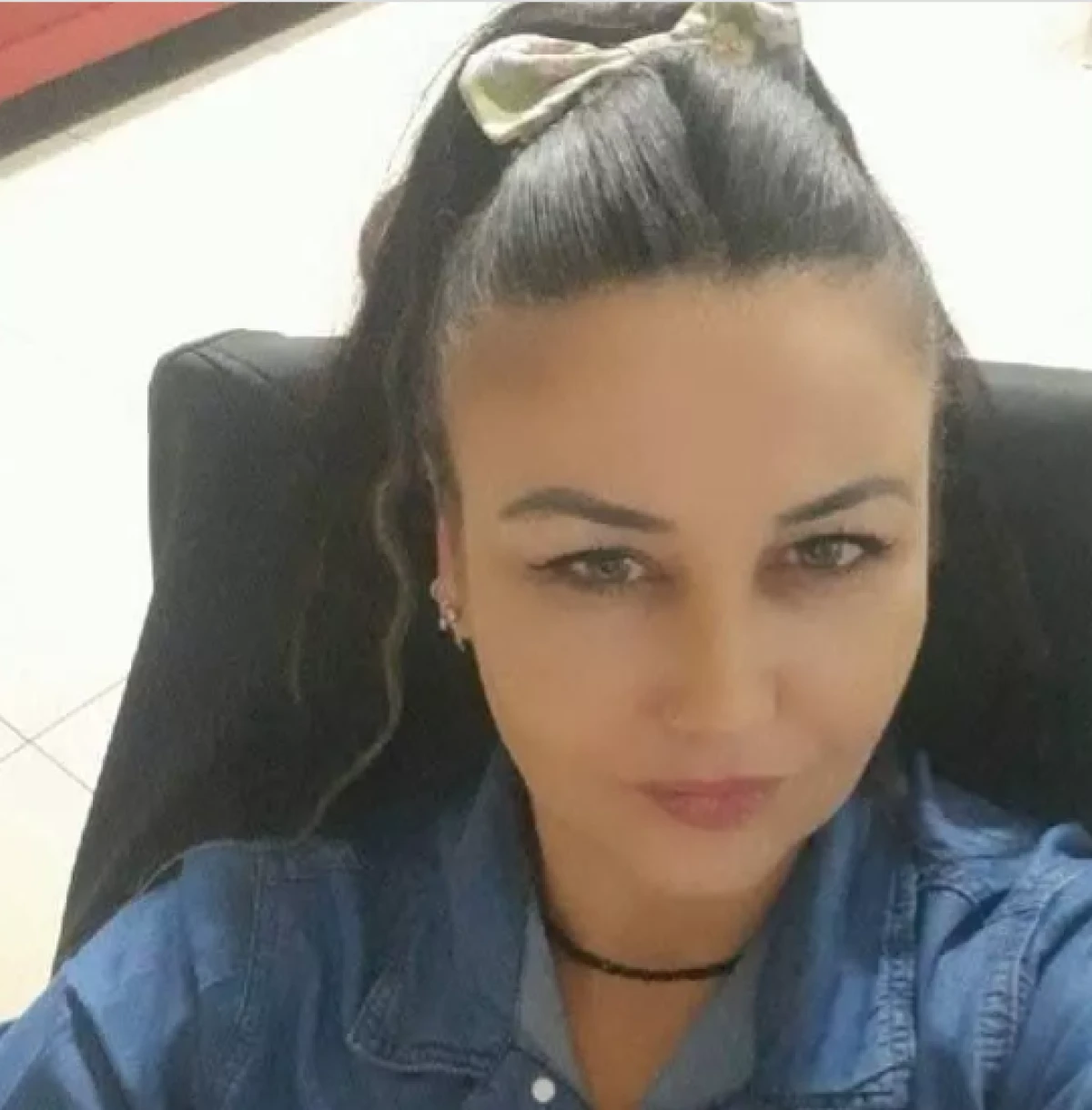 45 yaşındaki kadının acı &ouml;l&uuml;m&uuml;: Nefes borusuna elma ka&ccedil;tı!