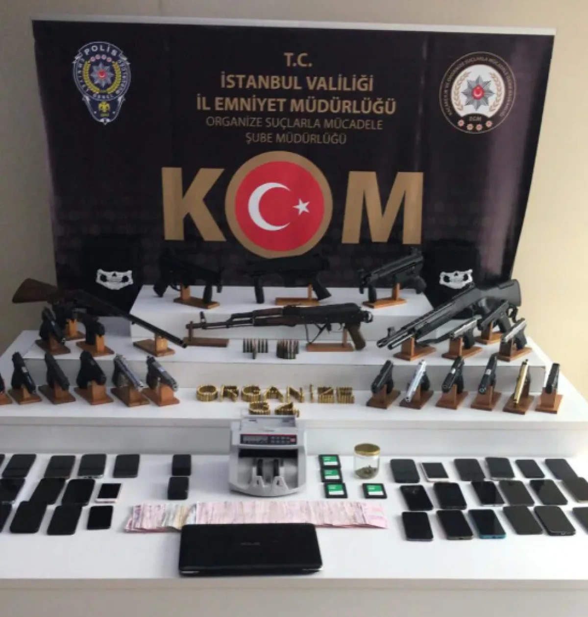 5 ilde yasa dışı bahis operasyonu! 2.2 milyar TL'lik para transferi tespit edildi