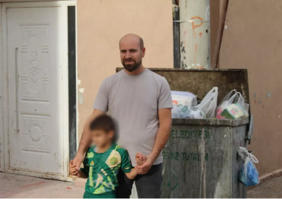 6 yaşındaki çocuk altın dolu kutuyu sokağa attı! 