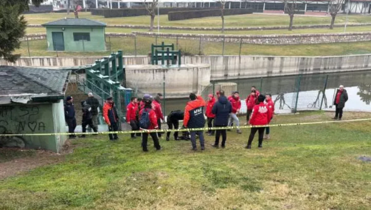 7 g&uuml;nd&uuml;r aranan T&uuml;rk&ccedil;e &ouml;ğretmeninin cansız bedeni bulundu 