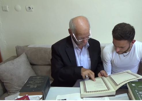 71 yaşındaki baba ile 22 yaşında oğlu aynı bölümü kazandı