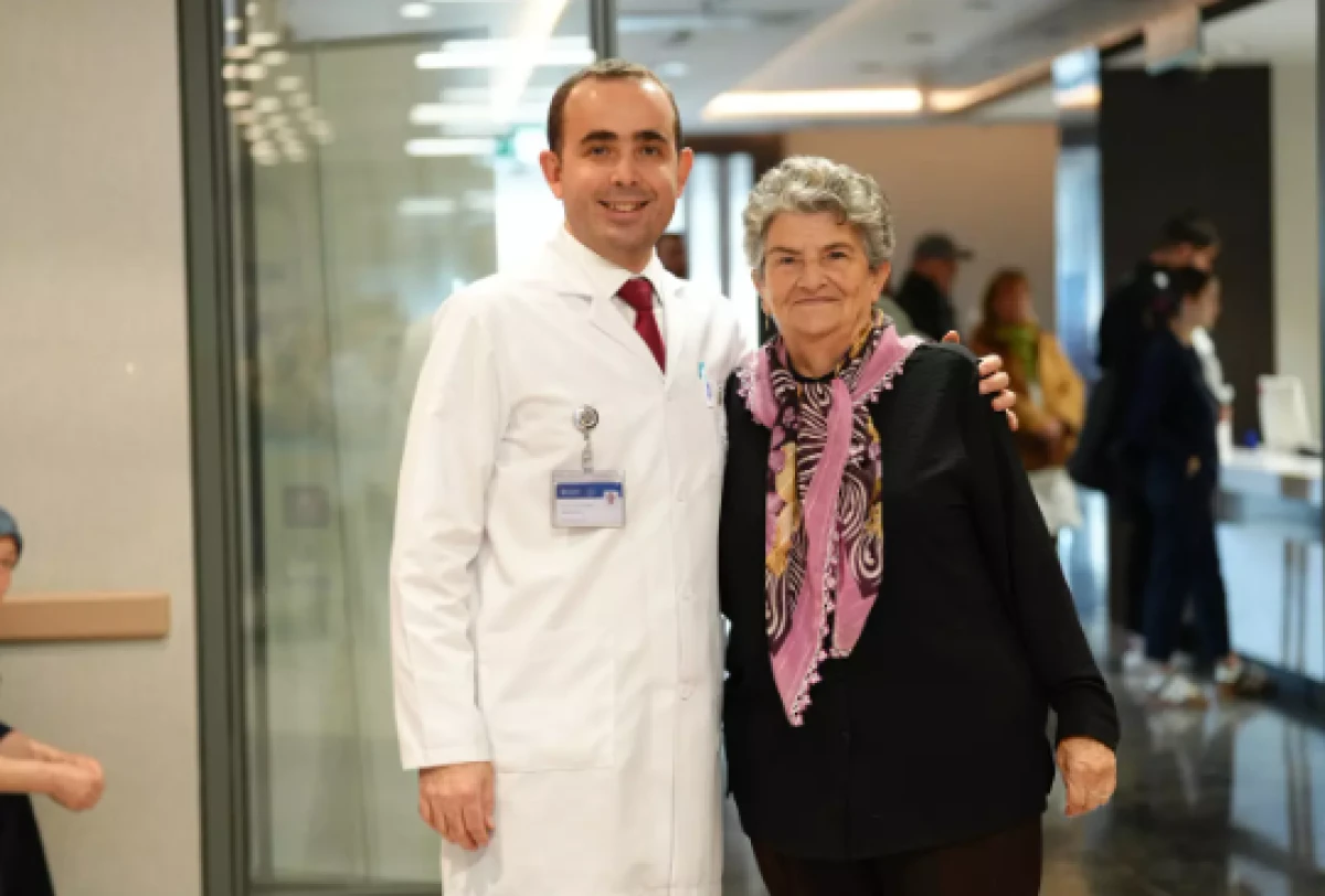 75 yaşındaki kadın 6 yıl sonra yeniden g&ouml;rmeye başladı    