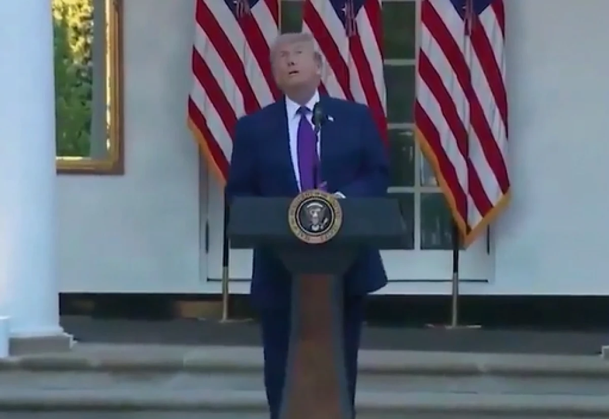 ABD başkanı Donald Trump'ın Drone korkusu herkesi g&uuml;ld&uuml;rd&uuml;