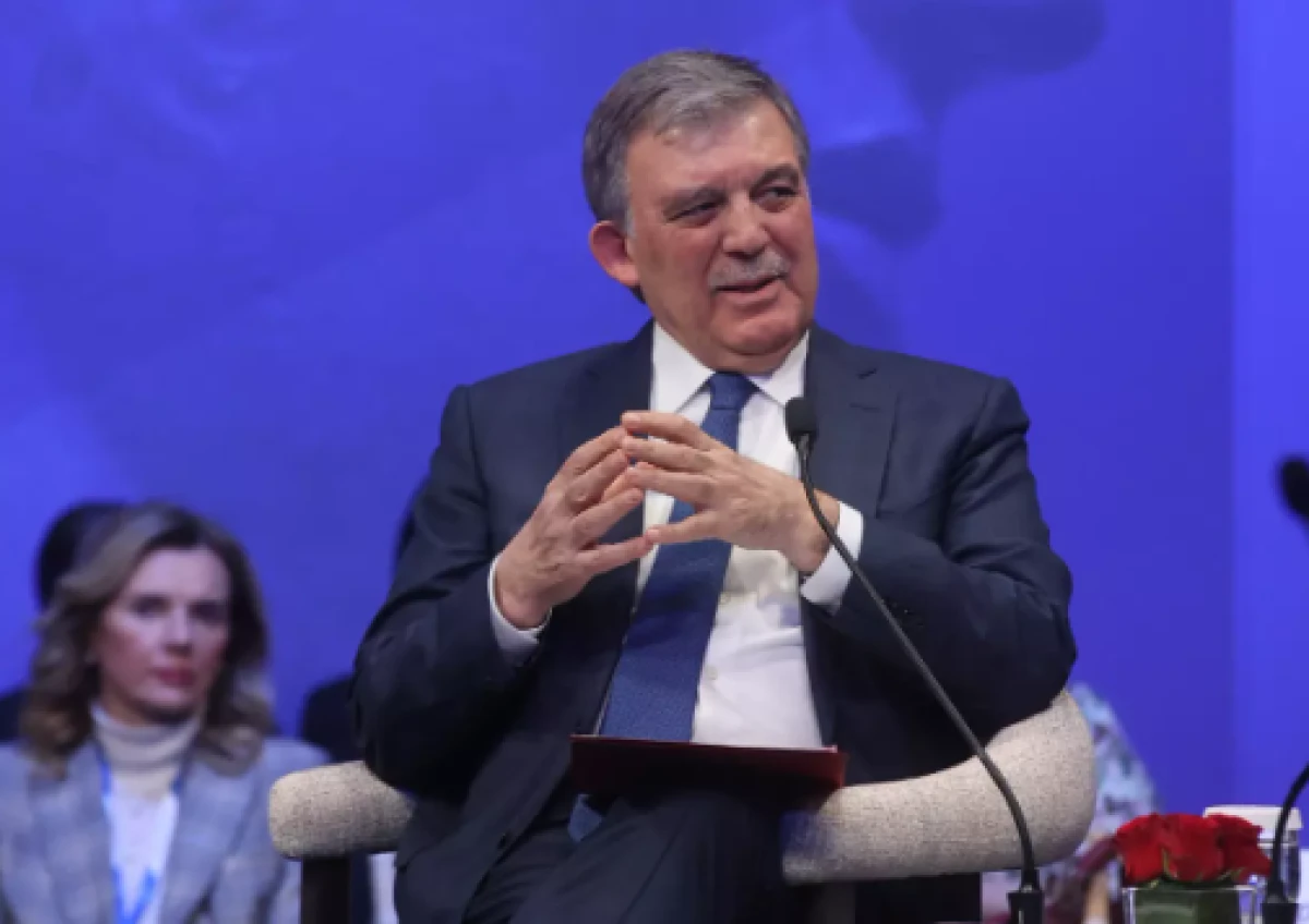 Abdullah G&uuml;l sessizliğini bozdu! İki &uuml;lkeye sert tepki