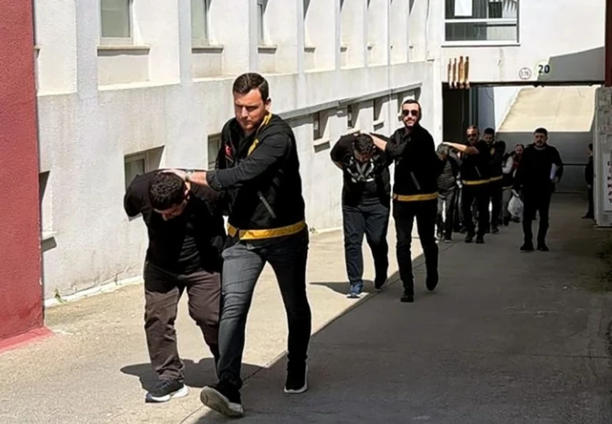 Adana'da eski polisin &ouml;ld&uuml;ğ&uuml; kavgada ipotek detayı ortaya &ccedil;ıktı: 9 tutuklama