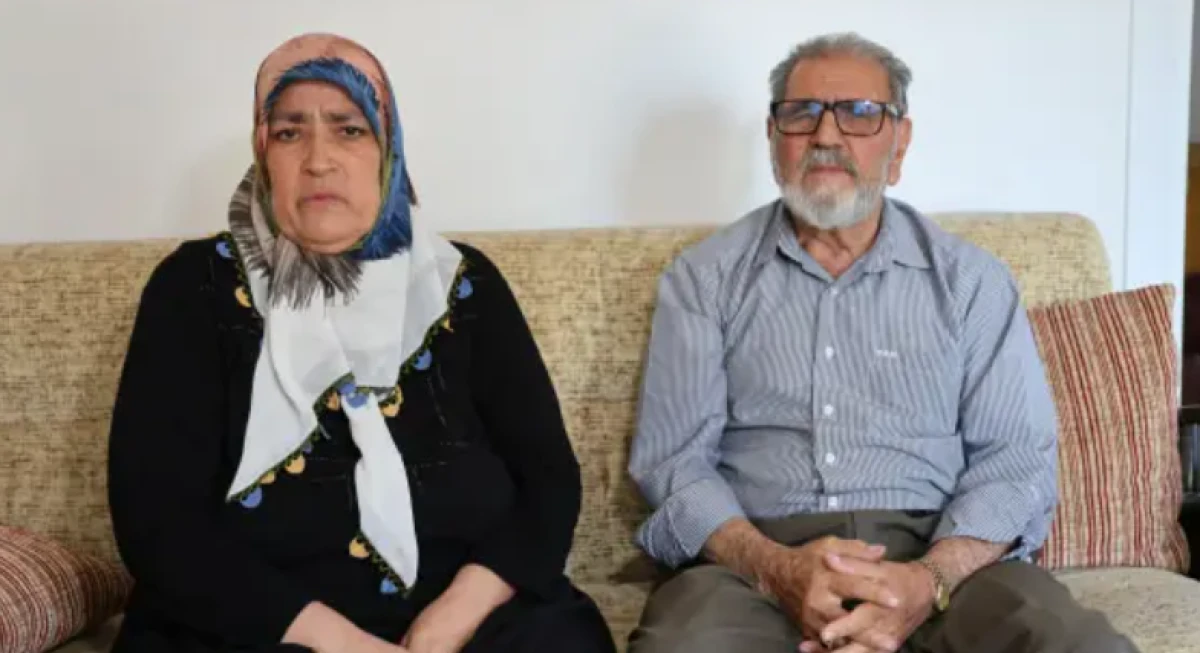 Adana'da n&uuml;fus c&uuml;zdanı dolandırıcılığı! 2 kilogram altın kaptırdılar