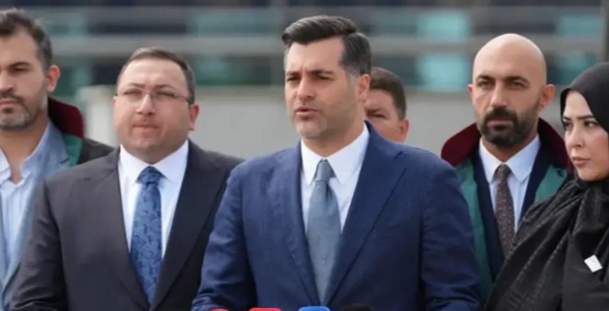 AK Parti &Uuml;sk&uuml;dar'da se&ccedil;imlerin iptali i&ccedil;in yargıya başvurdu