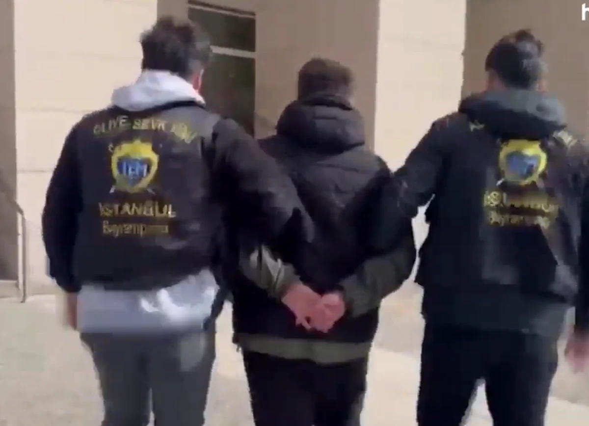 Akran şiddeti &ouml;ld&uuml;r&uuml;yordu                              