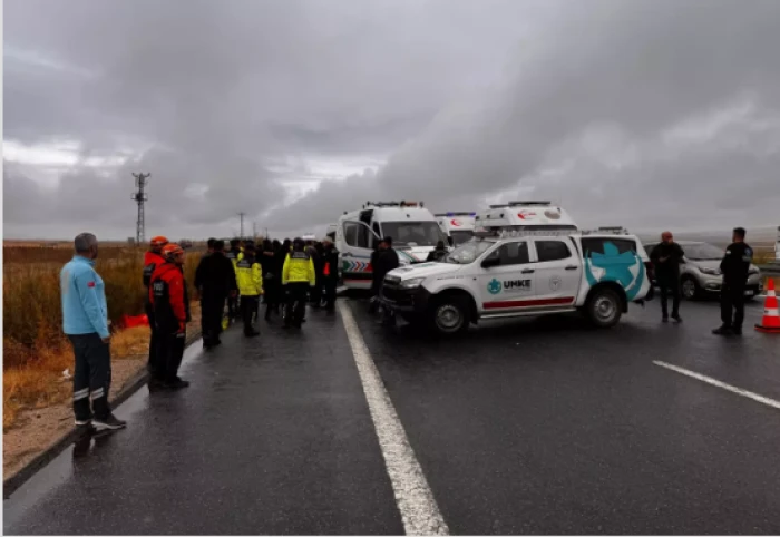 Aksaray’da kaza: 2 asker şehit, 1 sivil öldü, 3 yaralı 