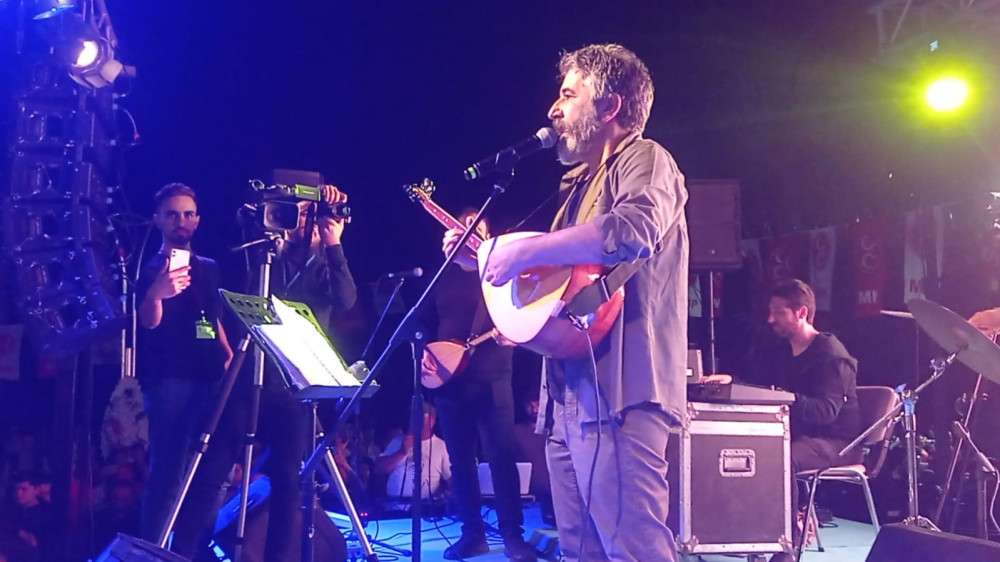 Ali Kınık konseri büyük ilgi gördü