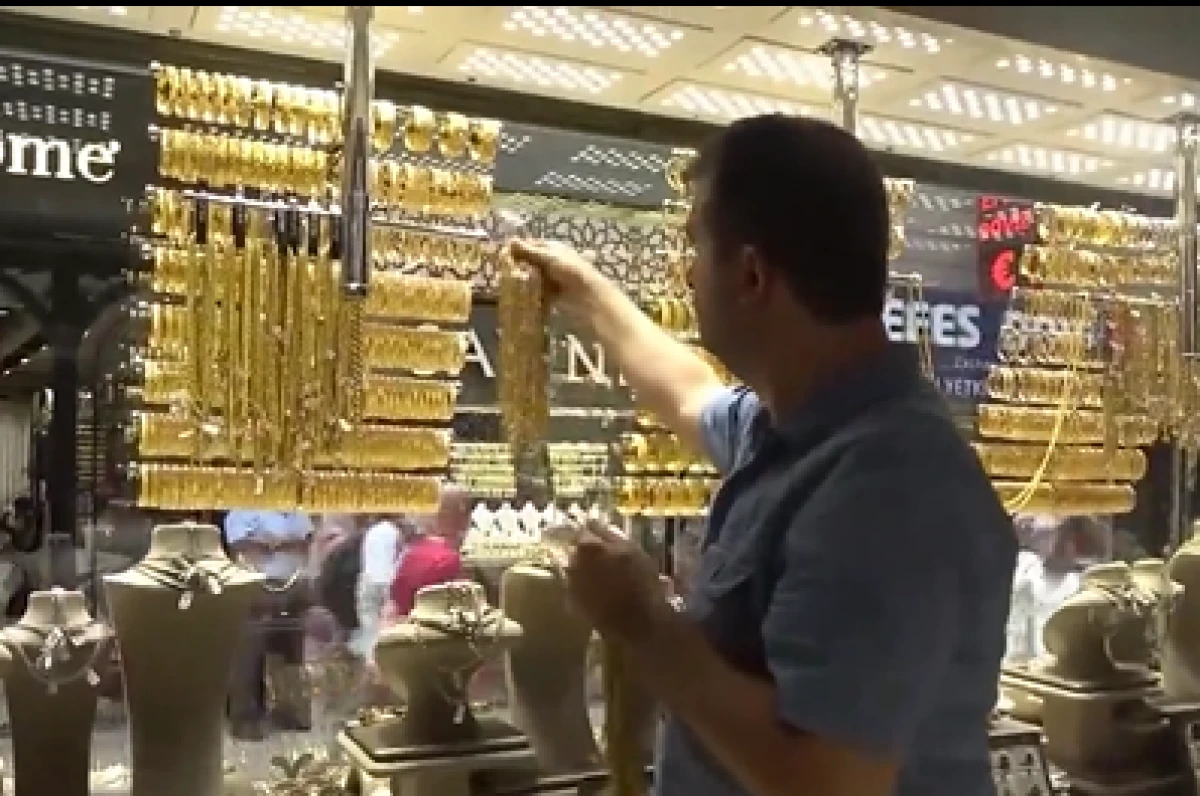 Altın fiyatlarında k&ouml;rd&uuml;ğ&uuml;m! Alınır mı, satılır mı?