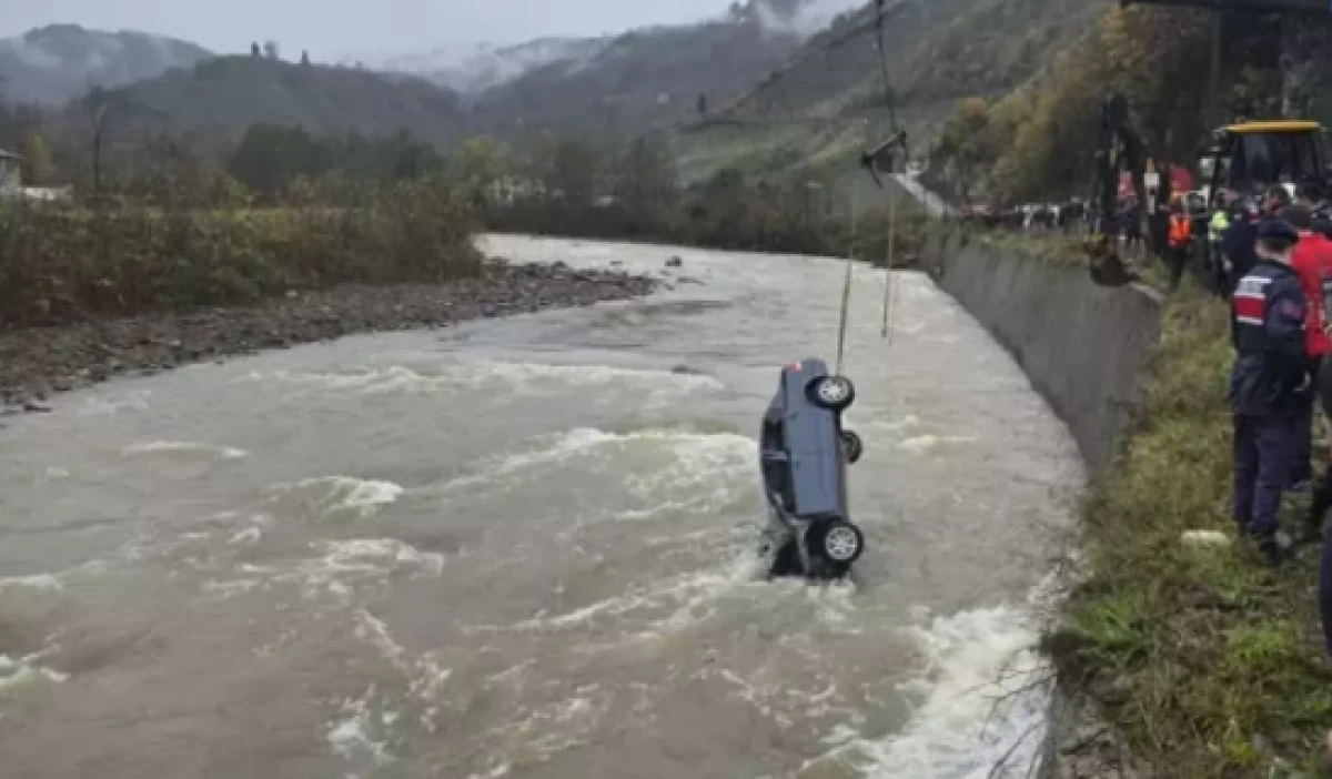 Annesine Mezar Yeri Ararken Hayatını Kaybetti 