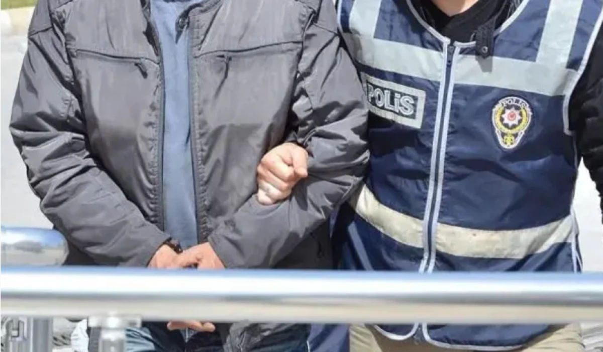 Annesini sopayla d&ouml;verek &ouml;ld&uuml;rm&uuml;şt&uuml;! Savunması ortaya &ccedil;ıktı