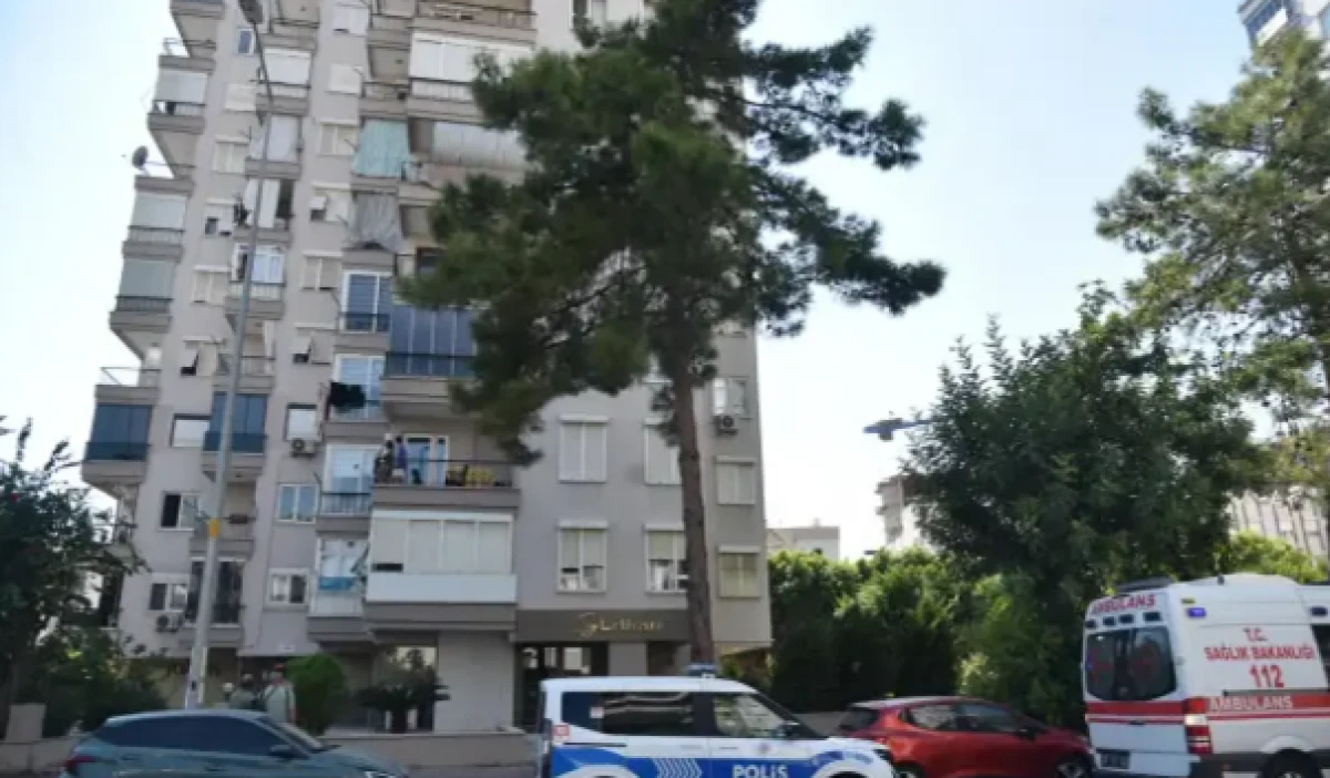 Antalya'da anne ve kızı &ouml;l&uuml; bulundu! Evde korkun&ccedil; manzara