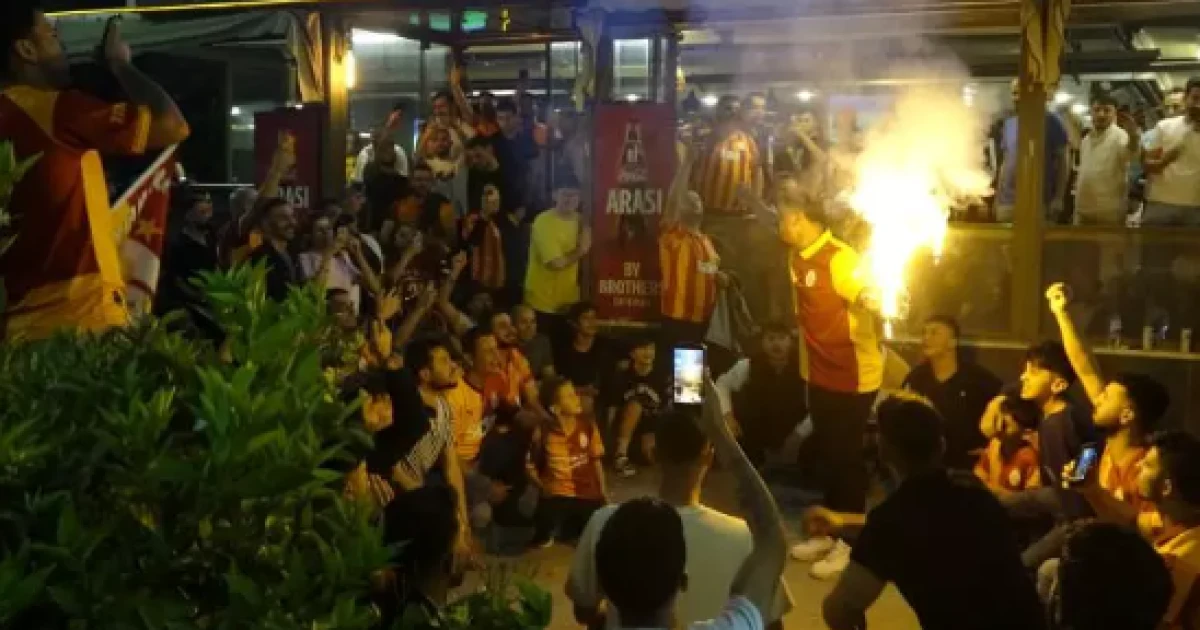 Antalya'da derbi kutlaması kana bulandı: Bir taraftar bı&ccedil;aklandı