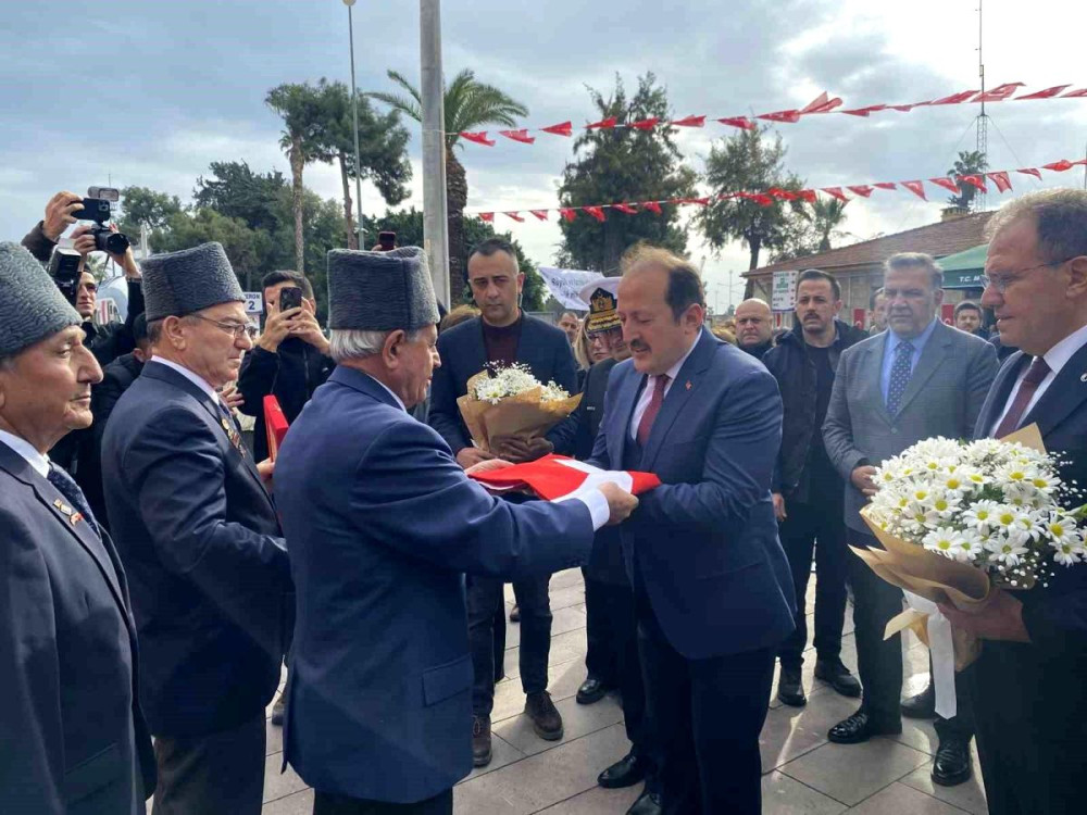 Atatürk'ün Mersin'e gelişinin 100. yıldönümünde kutlama yapıldı