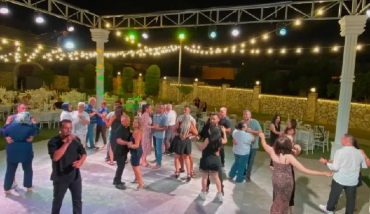 Aydın'da gelinsiz d&uuml;ğ&uuml;n g&ouml;renleri şaşırttı