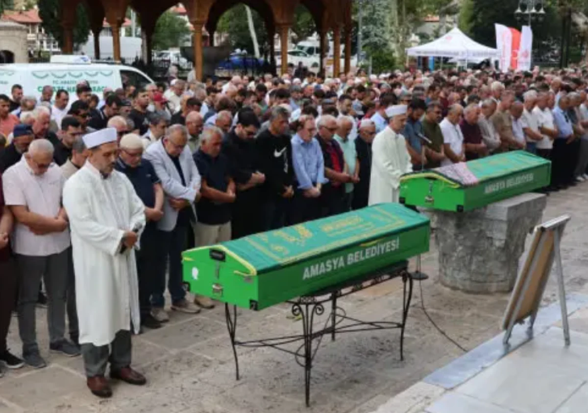 Ayrı şehirlerde yaşayan anne ve oğlu 2 saat arayla &ouml;ld&uuml;