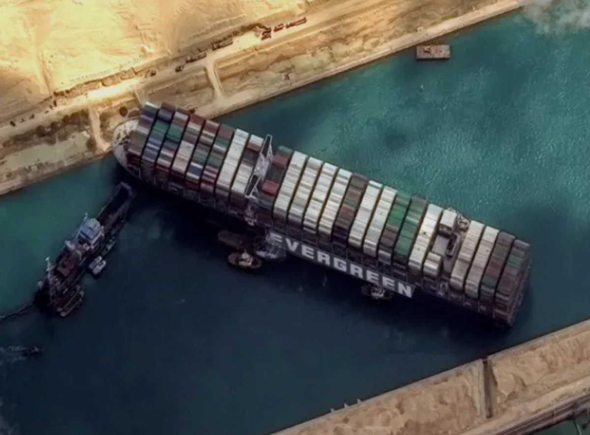 Bab&uuml;l Mendeb'te askeri gerginlik iddiası! Saat verdiler