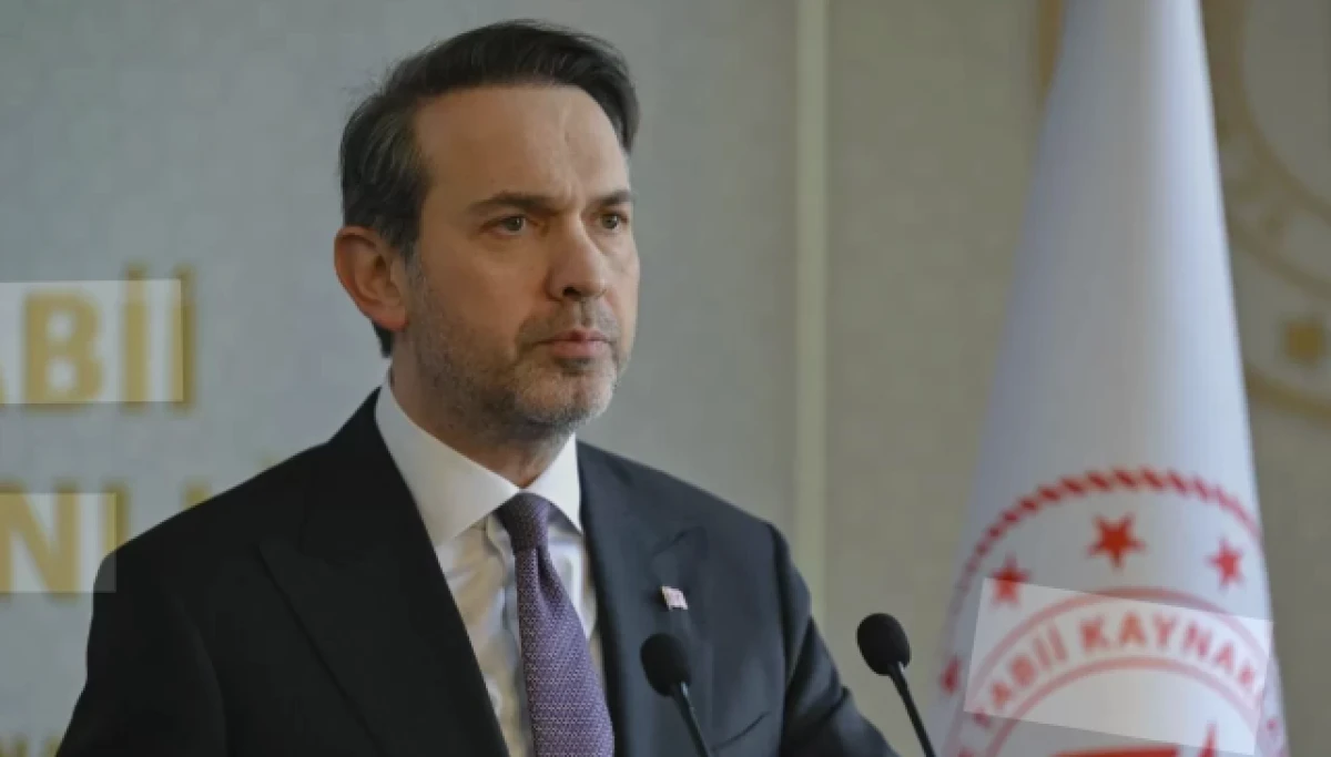 Bakan Bayraktar: İş&ccedil;ilerimizin mağdur olmayacağı bir s&uuml;re&ccedil; y&uuml;r&uuml;t&uuml;yoruz