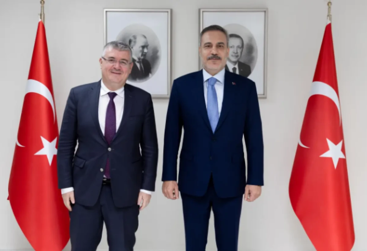 Bakan Fidan'dan b&ouml;lgede dengeleri sarsacak mesaj: Ya beraber &ccedil;alışacağız ya da...
