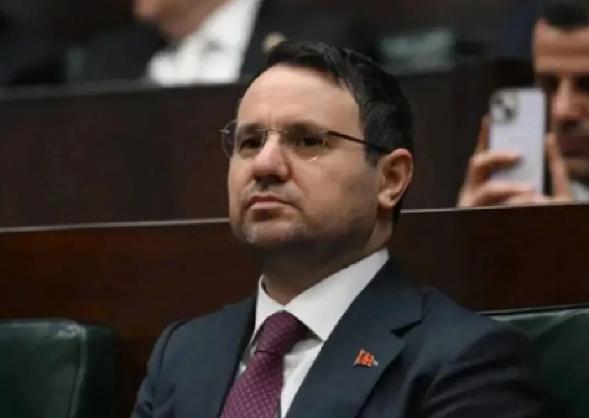 Bakan G&uuml;rlek duyurdu! T&uuml;rkiye'den yeni hamle! Beyin takımı i&ccedil;in harekete ge&ccedil;ildi