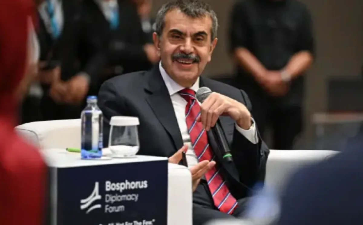 Bakan Tekin'den LGS ve YKS iddialarına net yanıt! Sistem değişiyor mu? Son noktayı koydu!