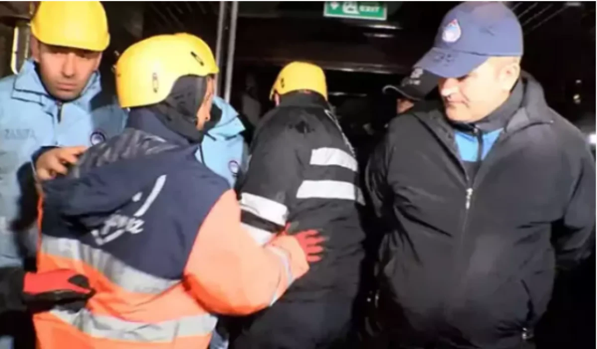 Bebek Otel'de ka&ccedil;ak b&ouml;l&uuml;mler yıkılıyor   