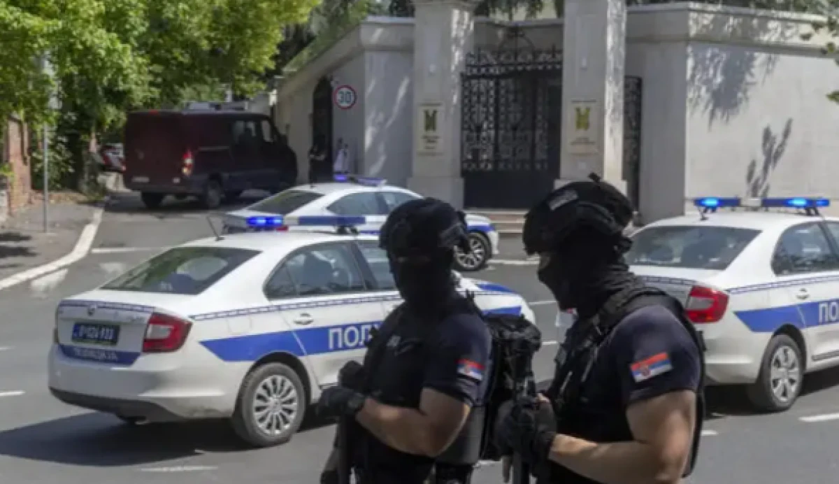 Belgrad'daki İsrail el&ccedil;iliğinde bı&ccedil;aklı saldırı