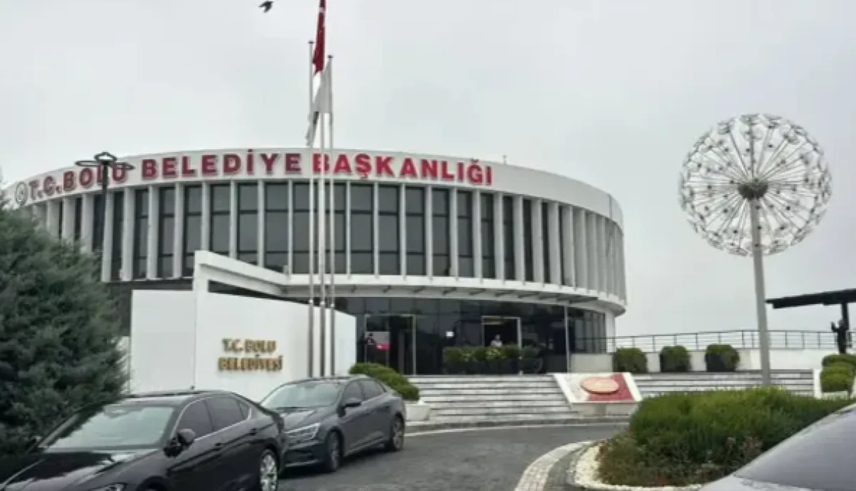 Bolu Belediyesi'ne y&ouml;nelik zimmet soruşturması: 9 kişi g&ouml;zaltına alındı