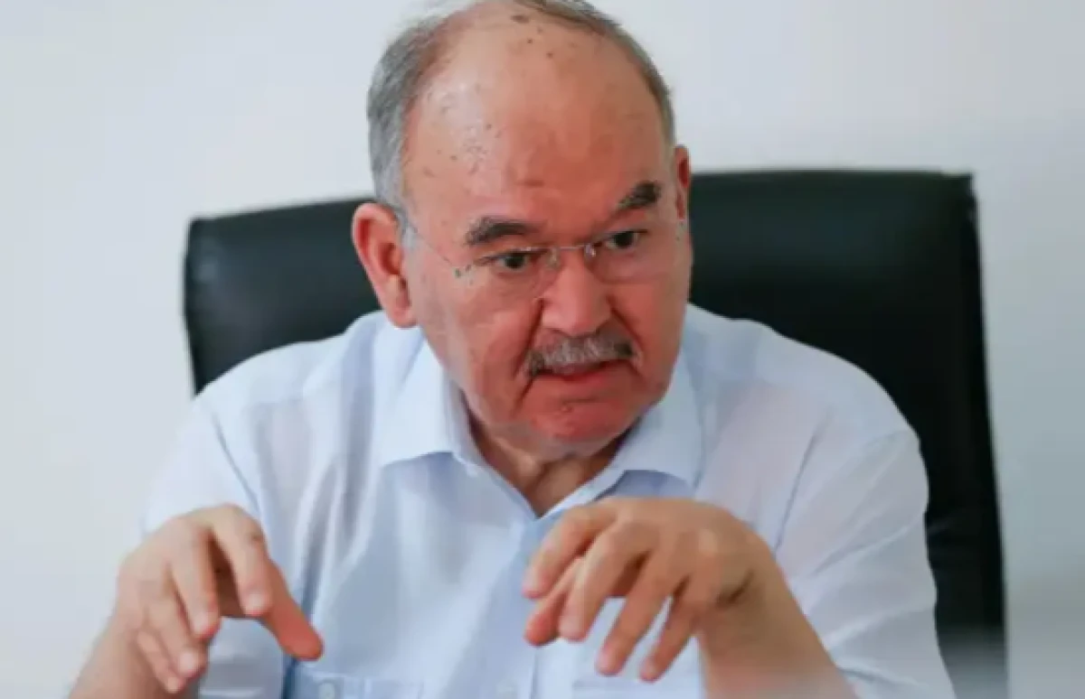 Burhan &Ouml;zfatura hayatını kaybetti