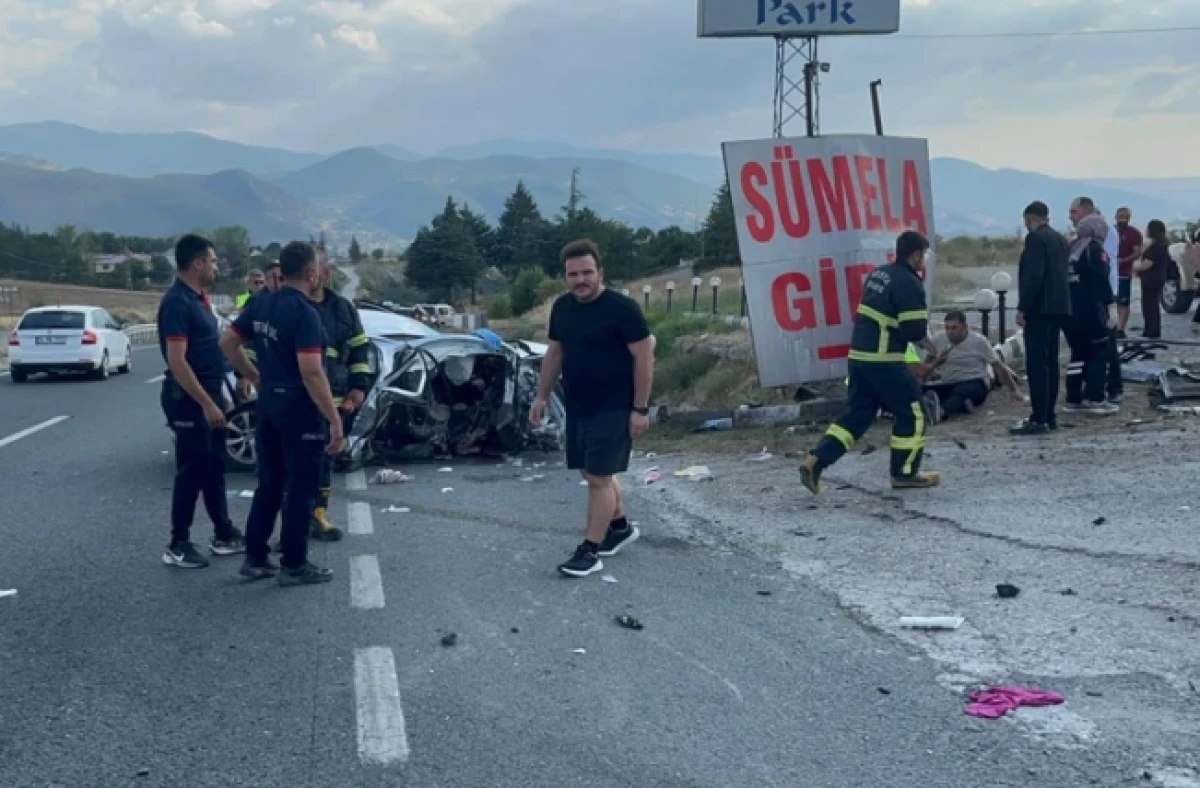 Can pazarı yaşandı! Feci kazada anne ile kızı hayatını kaybetti