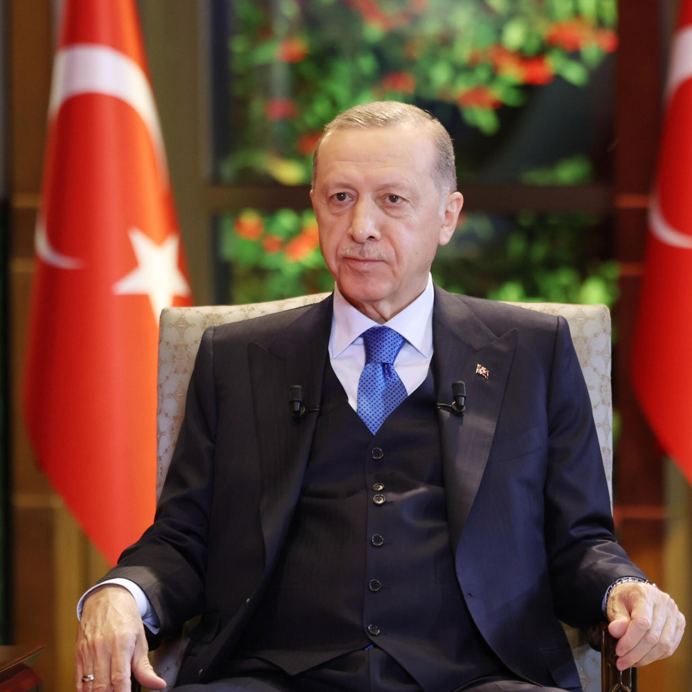 Cumhurbaşkanı Erdoğan 14 danışmanının görevine son verdi!