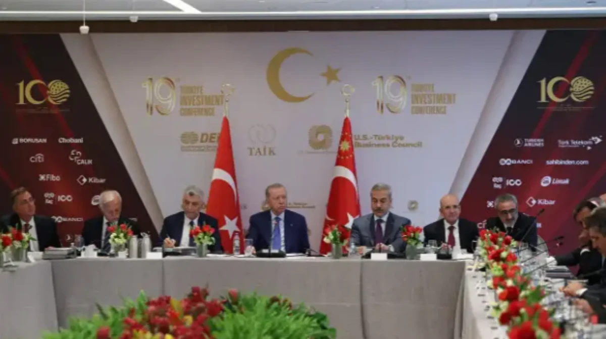 Cumhurbaşkanı Erdoğan, iş insanlarıyla buluştu! Yıl sonu enflasyon hedefi belli oldu