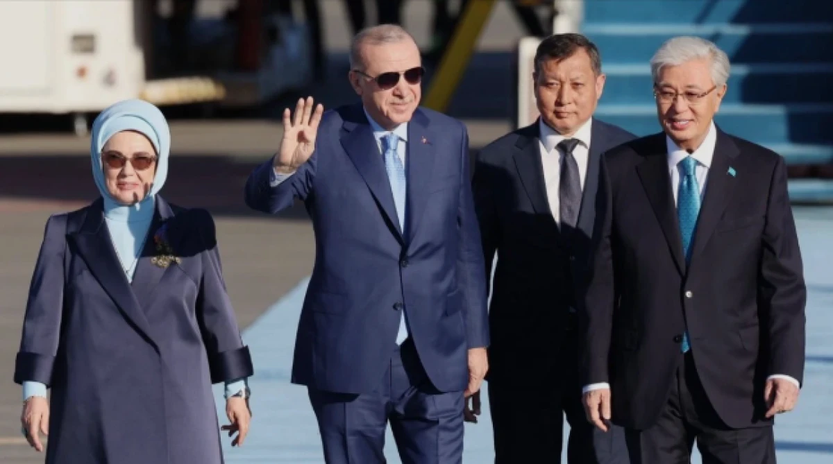 Cumhurbaşkanı Erdoğan&rsquo;a T&uuml;rkistan&rsquo;da coşkulu karşılama&hellip;