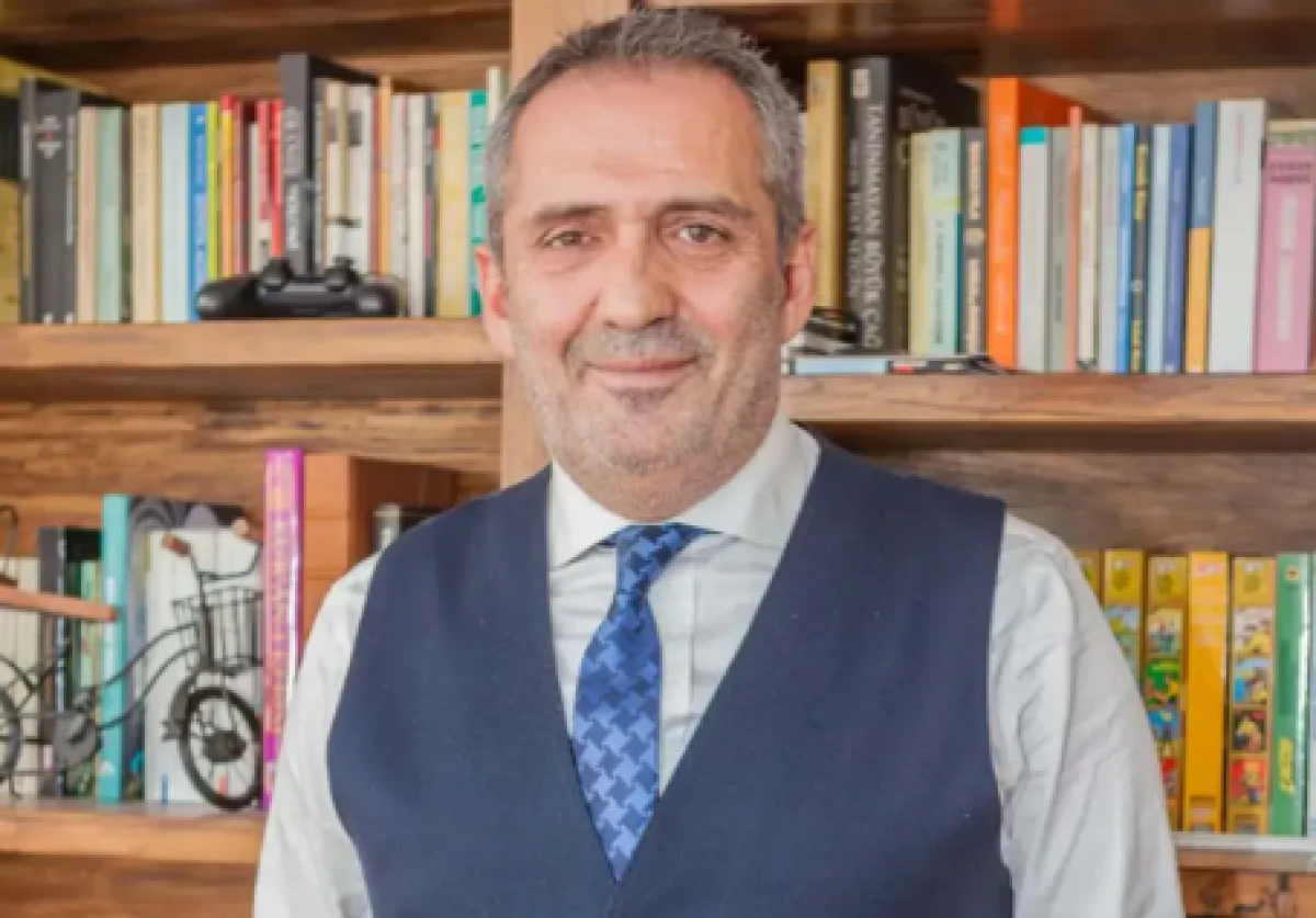 Cumhurbaşkanıyla g&ouml;r&uuml;şt&uuml;ğ&uuml; i&ccedil;in lin&ccedil; yemişti! Yavuz Bing&ouml;l'&uuml;n a&ccedil;ıklamaları yeniden g&uuml;ndem oldu