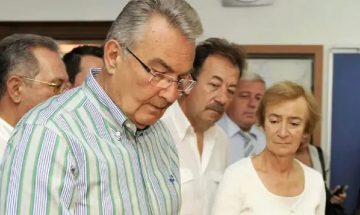 Deniz Baykal'ın eşi hayatını kaybetti