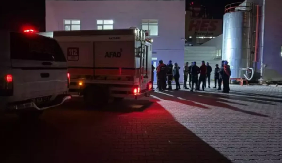 Deterjan fabrikasında kimyasal sızıntı alarmı 