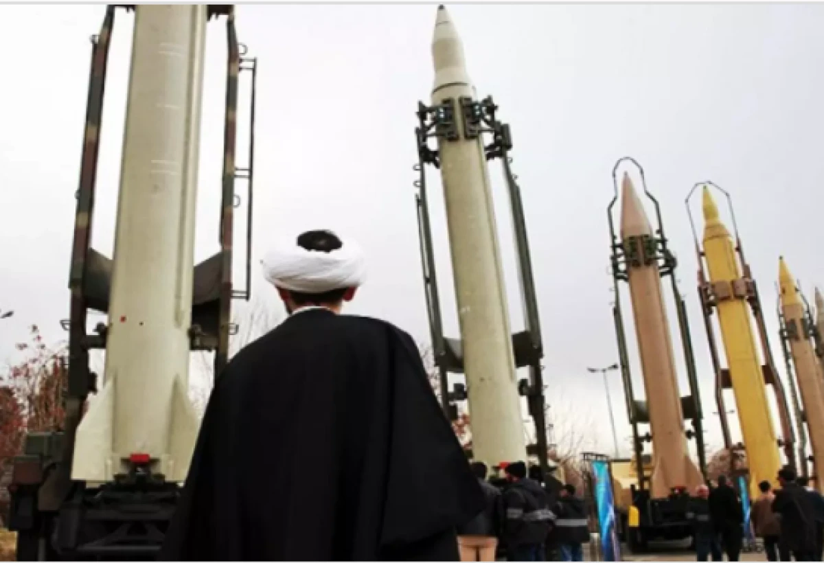 Devrim Muhafızları'ndan Trump'a g&ouml;zdağı!                          