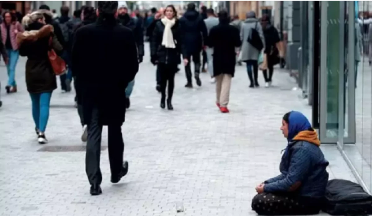 Dilencinin &uuml;zerinden hazine &ccedil;ıktı!         