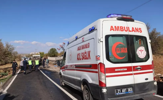 Diyarbakır'da zincirleme kaza: 1 ölü 6 yaralı 