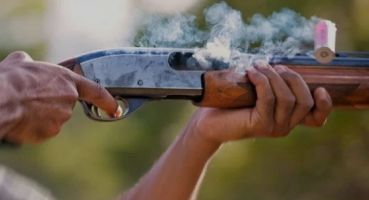 Domuz avlarken babasını öldürdü          