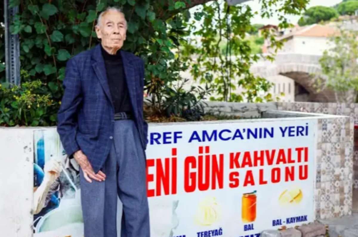 D&uuml;nyanın her yerinden geliyorlardı! 96 yaşındaki Eşref Amca'dan s&uuml;rpriz karar