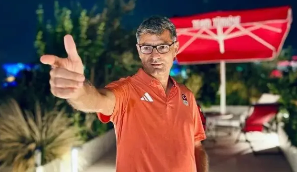 D&uuml;nyanın konuştuğu Yusuf Dike&ccedil;'in yeni mesleği: T&uuml;rk milleti i&ccedil;in &ccedil;alışacak!