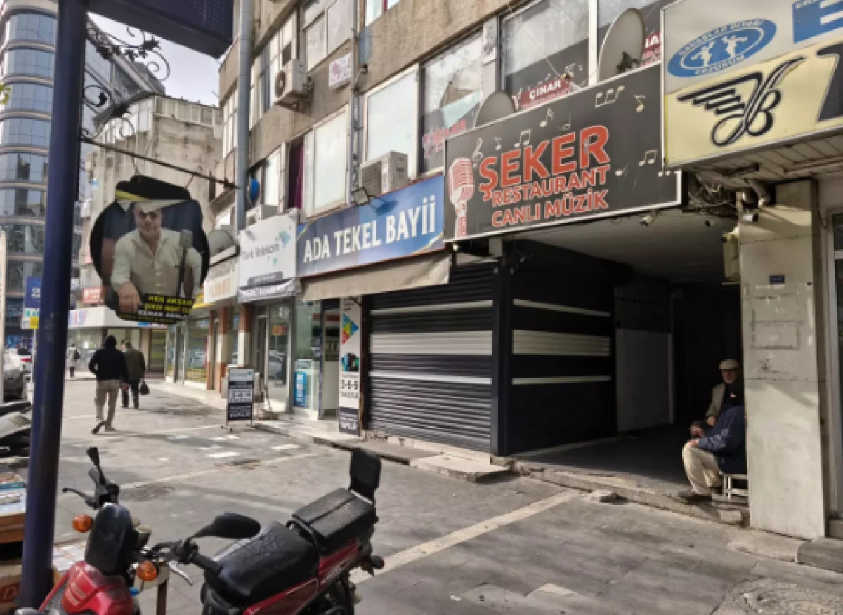 Eğlence merkezinde hesabı ödemedi, dışarı atılınca solisti öldürdü! 