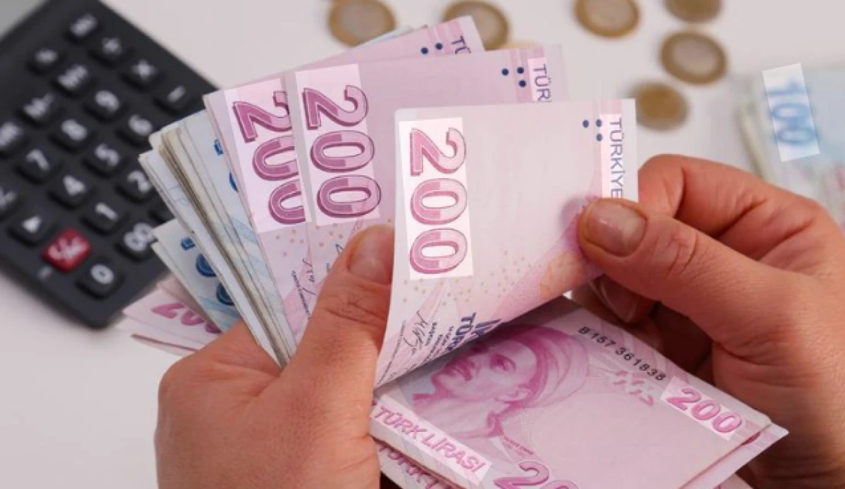 En d&uuml;ş&uuml;k emekli aylığı fark &ouml;demelerinde tarih belli oldu