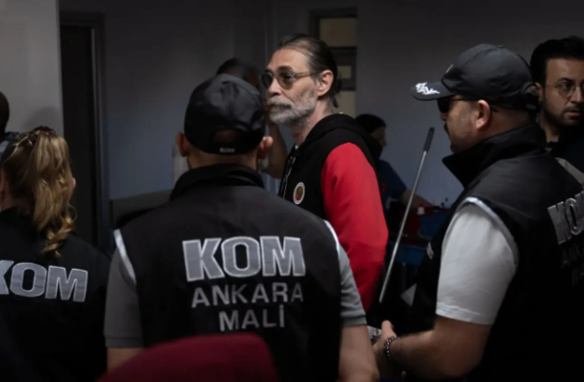 Erdal Beşik&ccedil;ioğlu hakkında mahkemeden karar!