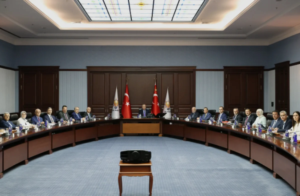 Erdoğan başkanlığında kritik toplantı                         